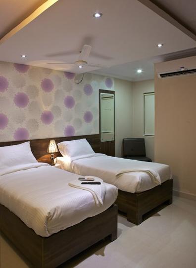 Oyo 17375 My Place Kondapur Hicc حيدر أباد الغرفة الصورة