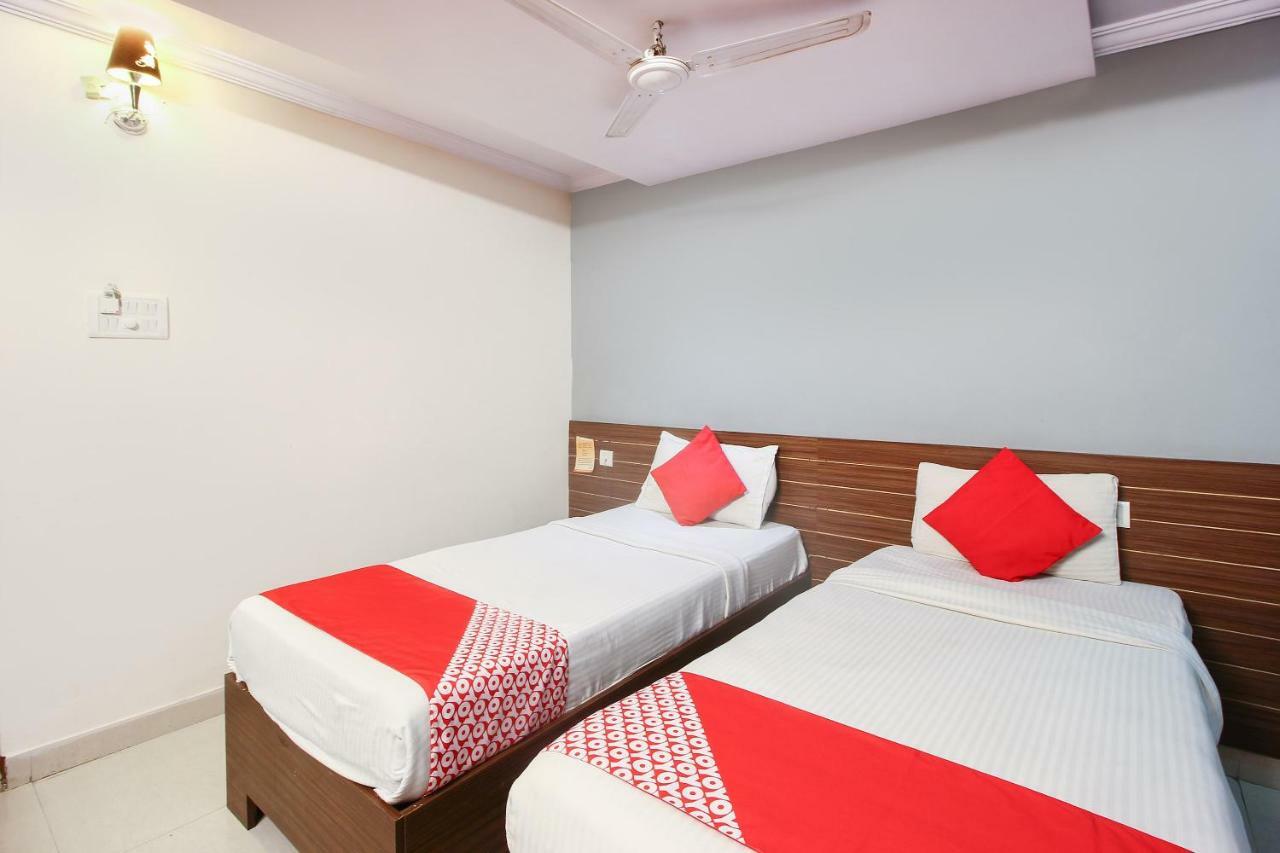 Oyo 17375 My Place Kondapur Hicc حيدر أباد المظهر الخارجي الصورة